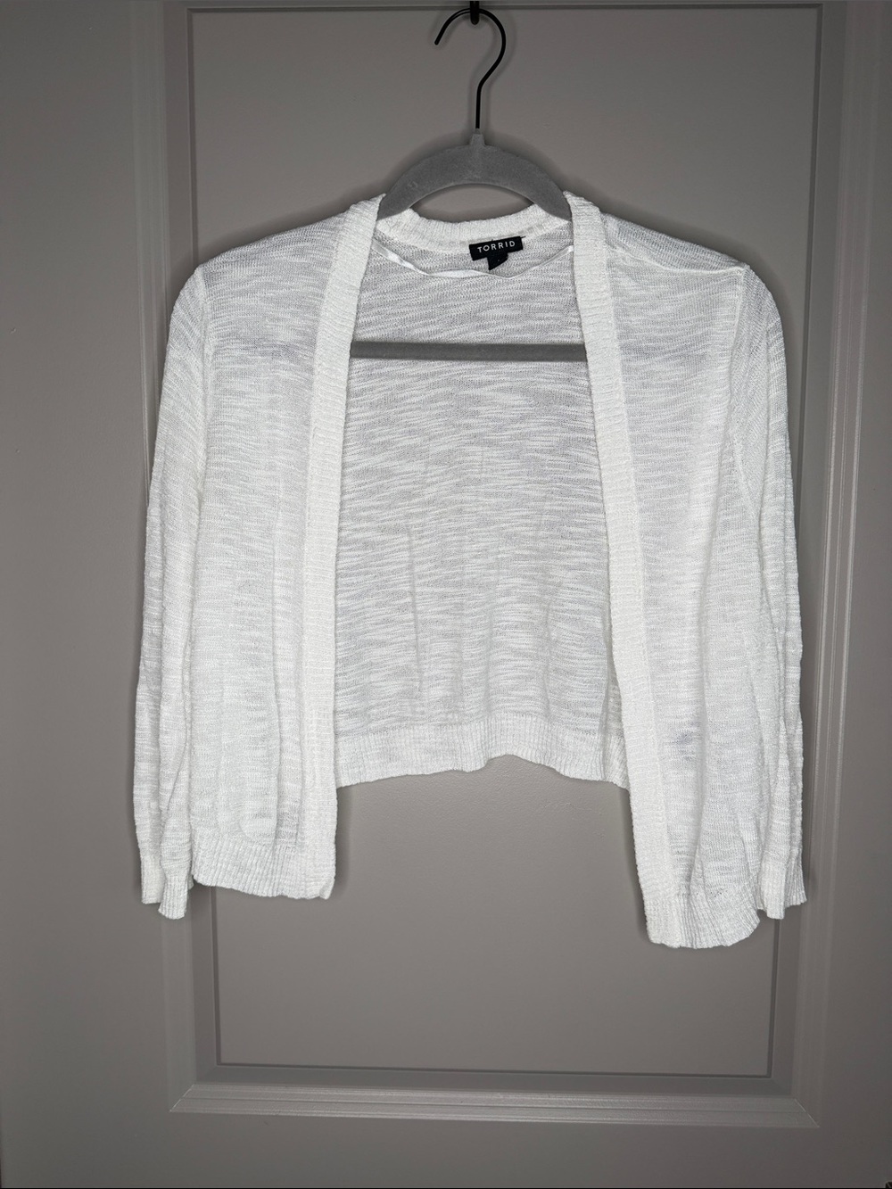 torrid White Cropped Open-Front Lightweight Cardigan